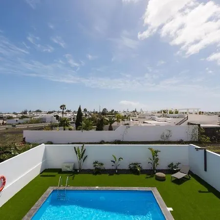 Playa Blanca Sleeps 6 Pool Air Con Wifi Casa de Férias